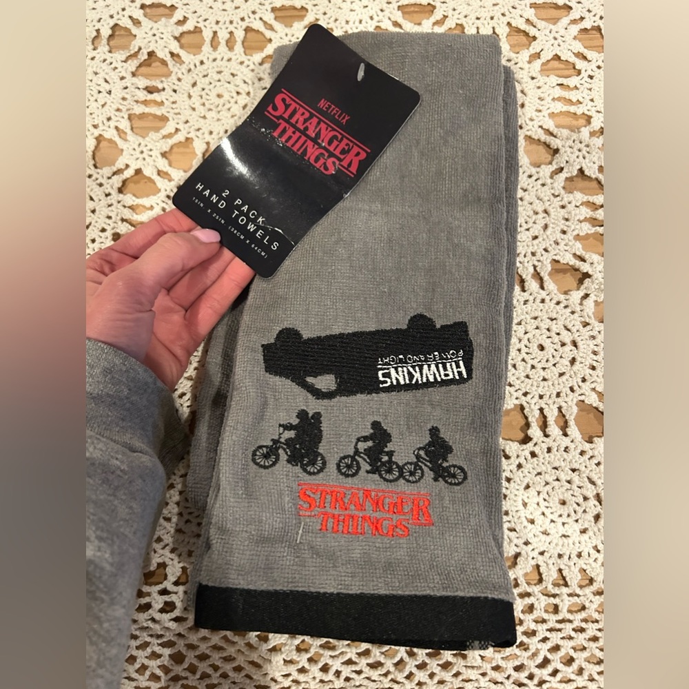 Netflix Stranger Things 2 Pack Hand Towels Hawkins 11 Flips the Van 15x25.  NWT